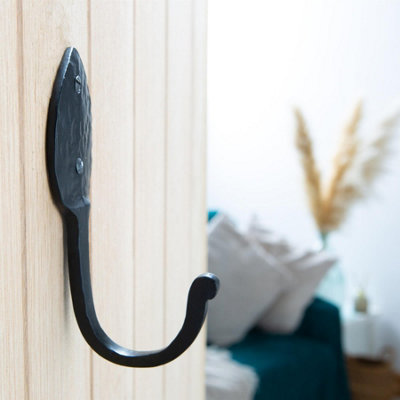 Hammer & Tongs Arrowhead Coat Hook - W55mm x H140mm - Black
