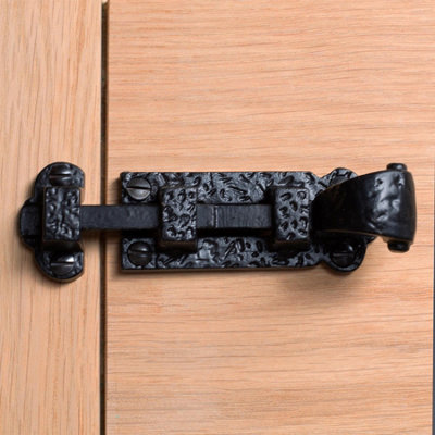 Hammer & Tongs Straight Antique Fish Tail Surface Bolt - W90mm - Black