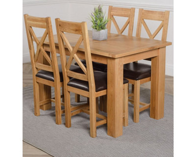 Hampton 120cm - 160cm Oak Extending Dining Table and 4 Chairs Dining Set with Berkeley Brown Leather Chairs