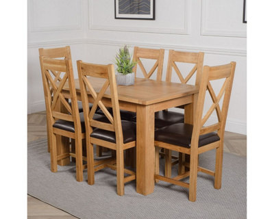 Hampton 120cm - 160cm Oak Extending Dining Table and 6 Chairs Dining Set with Berkeley Brown Leather Chairs