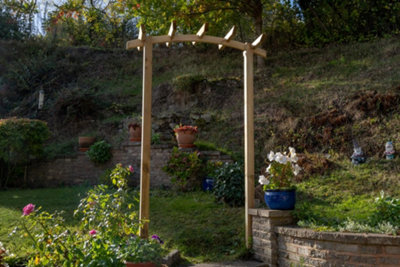 Hanbury Wooden Garden Dome Top Arch