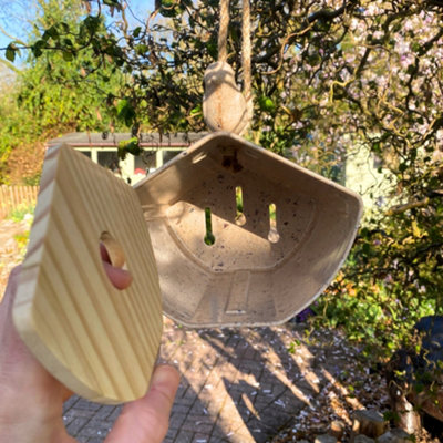 Hanging Bird House Nest Box for Garden - Outdoor Nesting Shelter for Bluetit Sparrow - Eco Nester Roosting Pouch, 3cm Hole