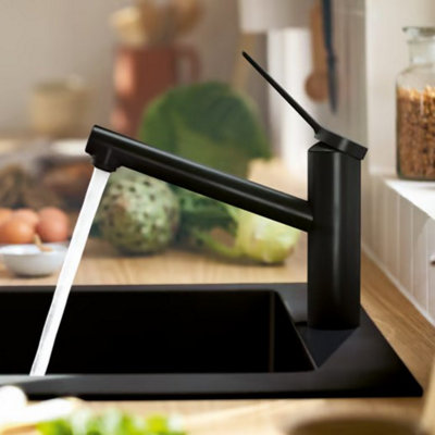 Hansgrohe Zesis M33 Single Lever Kitchen Mixer Tap 160 Pull-Out Spray 2Jet in Matt Black