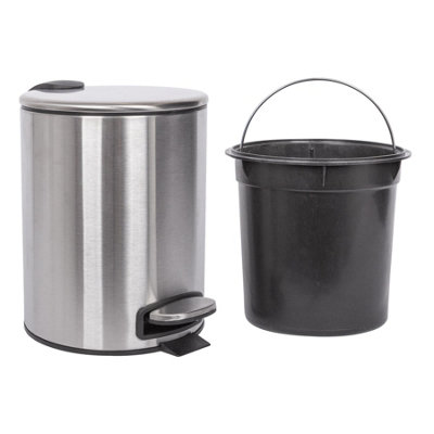 Harbour Housewares 2pc Round Stainless Steel Pedal Bin & Toilet Brush Set - 5L - Brushed - 4
