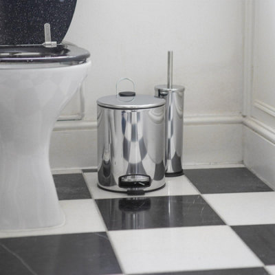 Harbour Housewares 2pc Round Stainless Steel Pedal Bin & Toilet Brush Set - 5L - Chrome - 5