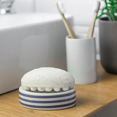 Harbour Housewares - Ceramic Bathroom Accessories Set - Navy Stripe - 4pc - 5