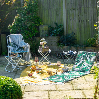 Harbour Housewares - Folding Metal Beach Chair - Banana Leaf - 4
