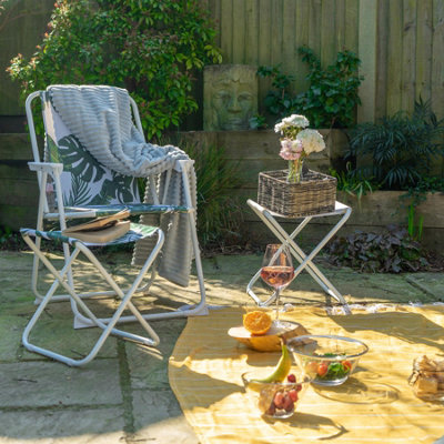 Harbour Housewares - Folding Metal Beach Chairs - Banana Leaf - Pack of 2 - 4