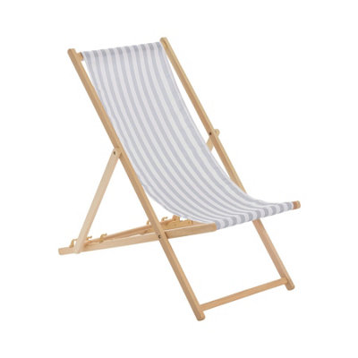 Harbour Housewares - Folding Wooden Deck Chair - Light Grey Stripe