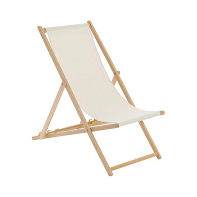 Harbour Housewares Folding Wooden Deck Chair Natural DIY at B&Q