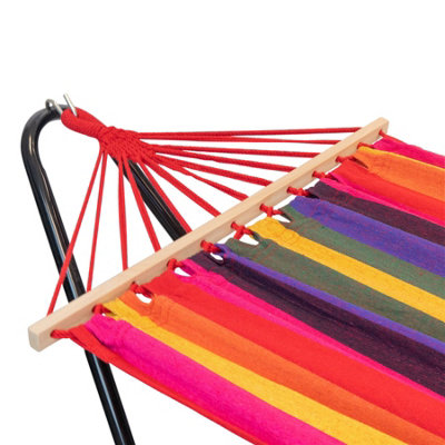 Harbour Housewares - Garden Hammock with Spreader Bars - Multi Stripe - 7