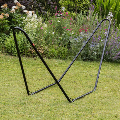 Harbour Housewares - Garden Spreader Bar Hammock with Stand - Navy Stripe - 5