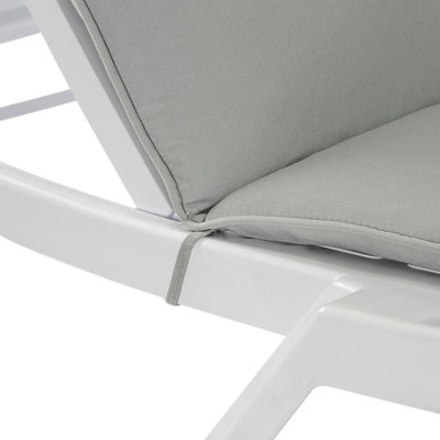 Harbour Housewares - Master Sun Lounger Cushion - Grey - 4
