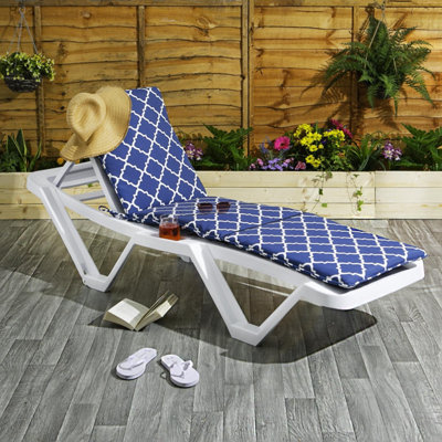 Harbour Housewares - Master Sun Lounger Cushion - Navy Moroccan - 7