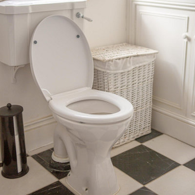 Harbour Housewares Round Soft Close Toilet Seats - White - Pack of 2 - 5