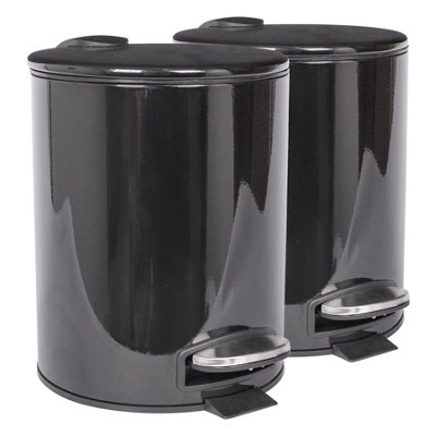 Harbour Housewares Round Stainless Steel Pedal Bins - 5L - Black - Pack of 2