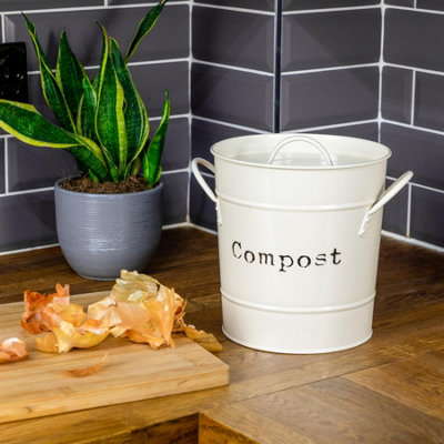 Harbour Housewares - Vintage Metal Kitchen Compost Bin - Cream - 4