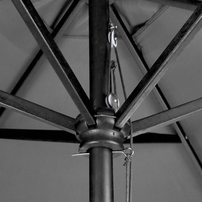Harbour Housewares - Wooden Garden Parasol - 2.7m - Black - 6