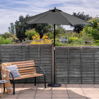 Harbour Housewares - Wooden Garden Parasol - 2.7m - Black - 4