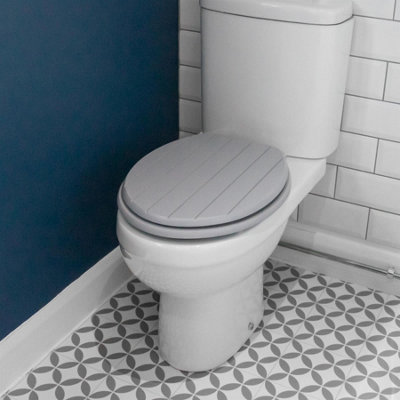 Harbour Housewares - Wooden Soft Close Toilet Seats - Grey - Pack of 2 - 5