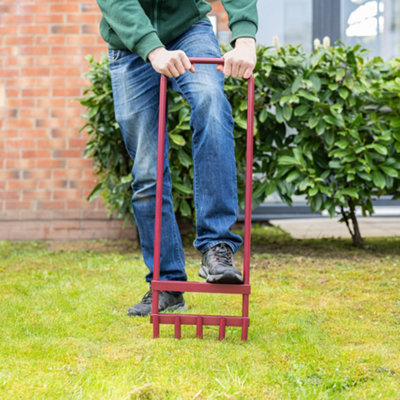Hardys 5 Tine Aerator Hollow Prong Soil Corer Improves Lawn Drainage Reduces Compaction Powder Coated Steel 92cm x 29cm