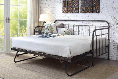 Folding on sale day bed