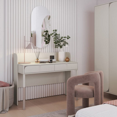 Harmony 03 Desk in Cashmere & Truffle - 1220mm x 970mm x 500mm - Streamlined Productivity with Modern Flair