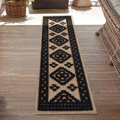 Harper Diamond Pattern Water Resistant Garden Rug Indoor Outdoor Area Rugs Black 60x220 cm