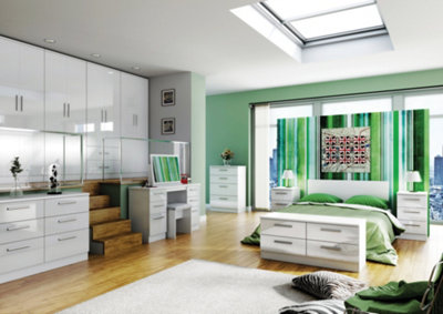 Harrow 2 Door Wardrobe in White Gloss Ready Assembled
