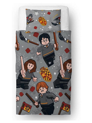 Harry Potter Lego Gryffindor Single Duvet Cover Set | DIY at B&Q