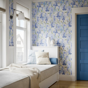 Hattie Lloyd Home - Delft Flourish Wallpaper - Roll