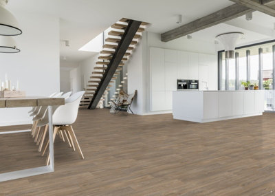 Havanna Brown Oak Effect Vinyl Flooring 4m x 4m (16m2)