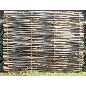 Hazel Hurdle Fencing Panel 6ft x 4ft 6in Premium Weave Birchwood Capped Natural