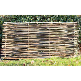 Hazel Hurdle Fencing Panel 6ft x 4ft Premium Weave Birchwood Capped Natural