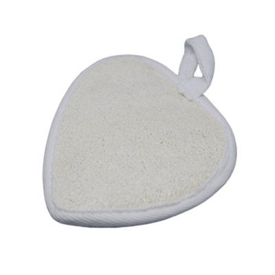 Heart-Shaped Natural Loofah Body Scrub for Gentle Exfoliation