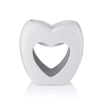 Heart Wax Melt Burner. Made from Ceramic. Gift Boxed. - White. Height 11 cm