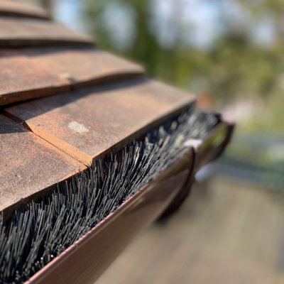 Hedgehog Gutter Brush Guard 100mm Black 4m Clear Clean Leaf & Debris