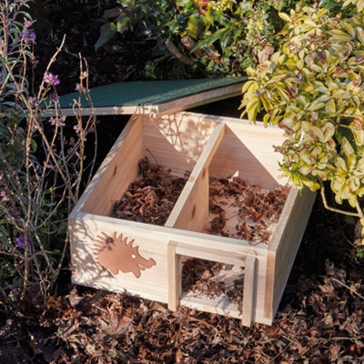 Hedgehog House Wooden Garden Nature Hibernation Box with Waterproof Pitched Roof