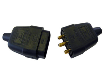 High-Quality 3 Pin Rubber Connector Plug 10A in Black for Reliable Power Extensions