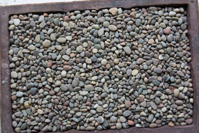 Highland Pebbles 14-20mm 20kg Bag Pallet of 49 | DIY at B&Q