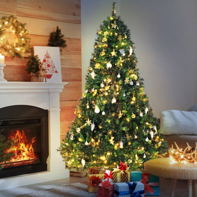 Artificial christmas deals tree clearance