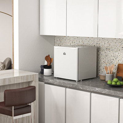 HOMCOM 35L Tabletop Freezer with Adjustable Temperature Wire Shelf White