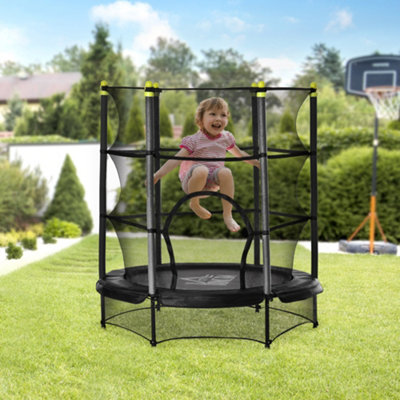 Clearance trampoline with clearance enclosure