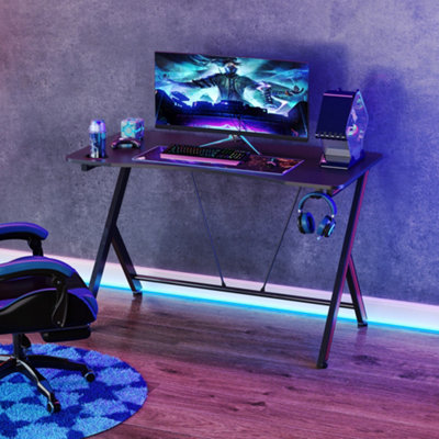 HOMCOM Gaming Computer Desk Writing Table Curved Front w/ Headphone Hook