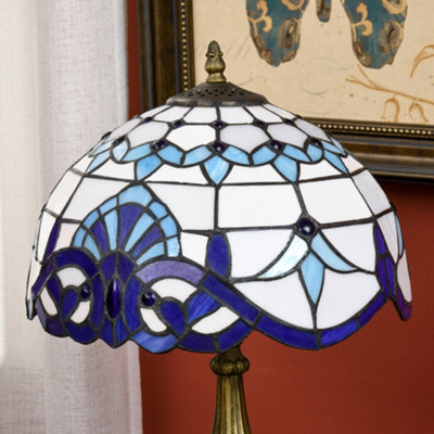 HOMCOM Tiffany Style Stained Glass Table Lamp - Handmade Antique Blue Bedroom Light (CE Certified)