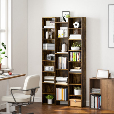 HOMCOM Tall Bookshelf with 21 Compartments and 10 Adjustable Shelves, Brown