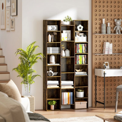 HOMCOM Tall Bookshelf with 21 Compartments and 10 Adjustable Shelves, Brown