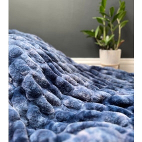 Home Curtains Aspen Faux Fur Super Soft Throw/Blanket 130x150cm Navy