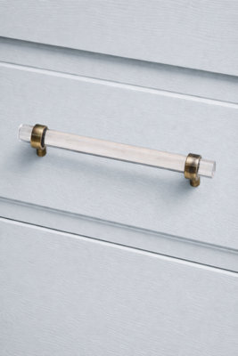 Home Luxe Co Adjustable Acrylic Handle - Chrome Hardware 18cm