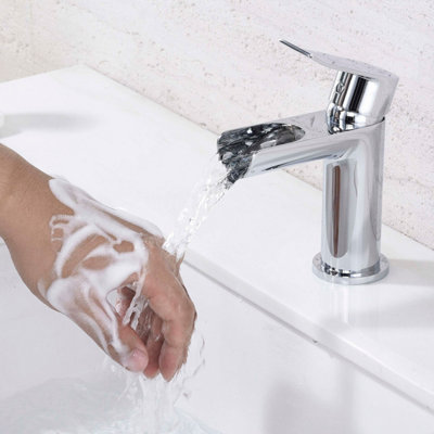 Home Range Chrome Mono Basin Mixer, Easy One-Handed Control for Your Bathroom Sink